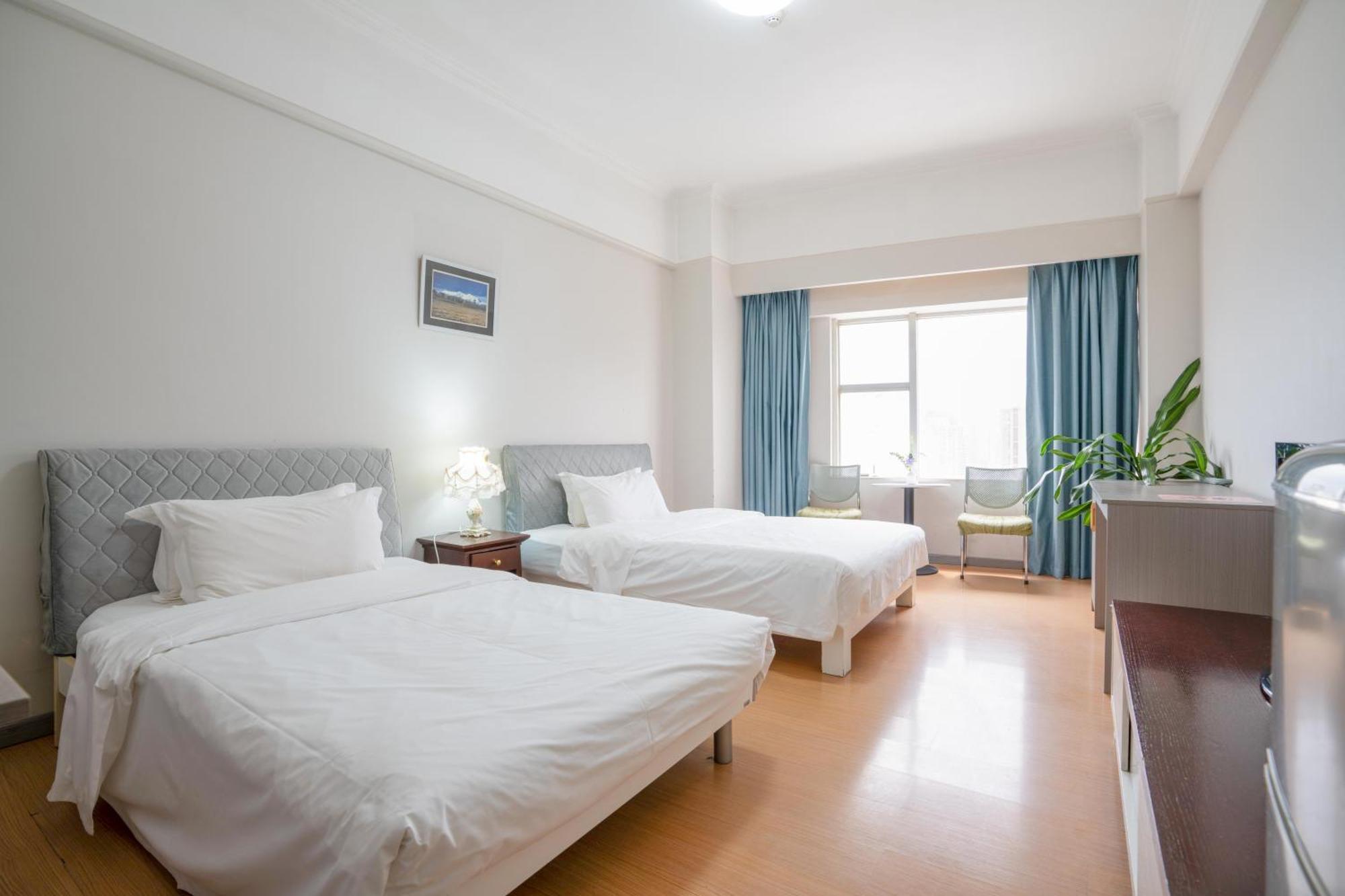 Ha Luo Hotel Kunming Bagian luar foto