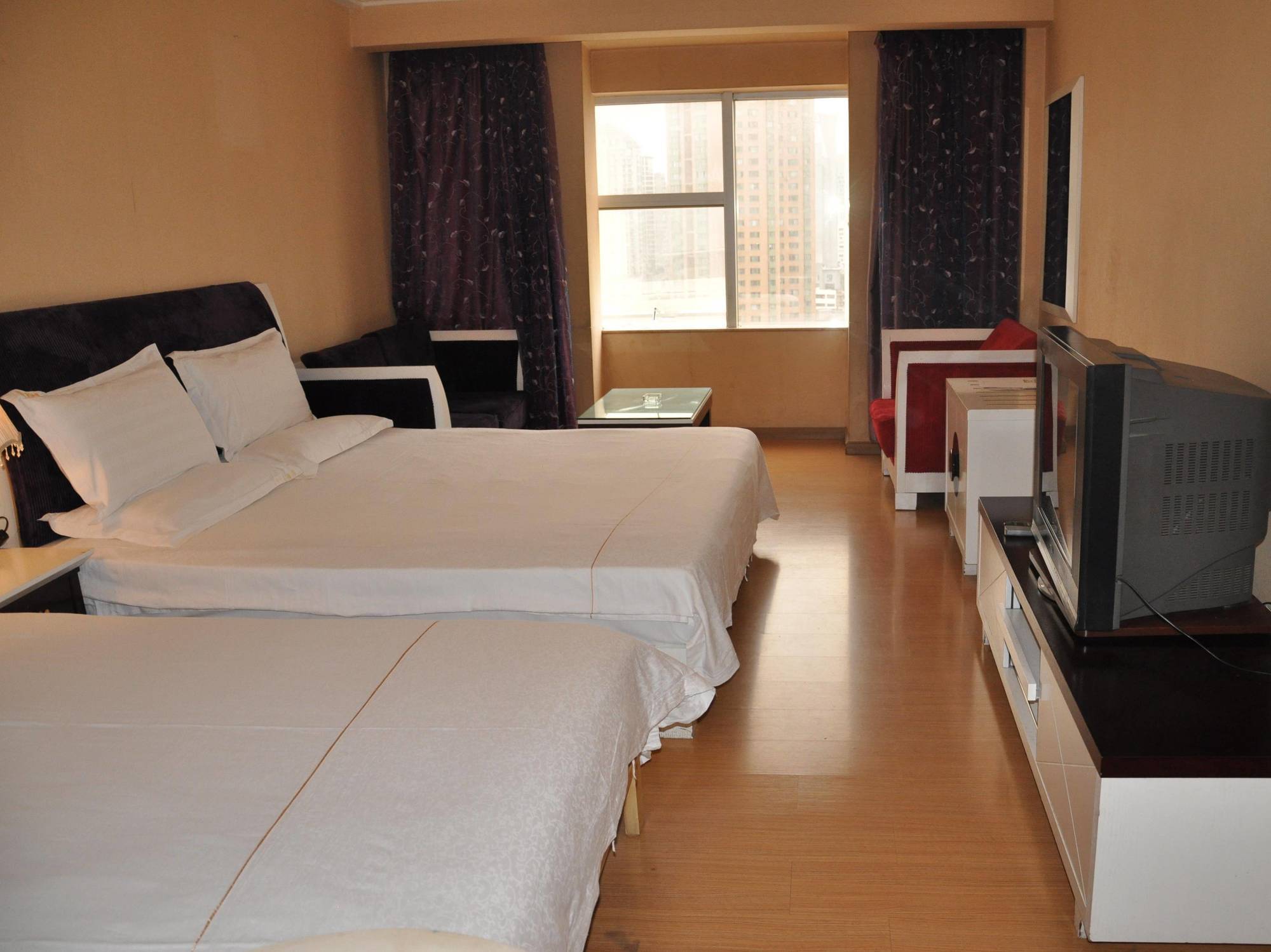 Ha Luo Hotel Kunming Bagian luar foto